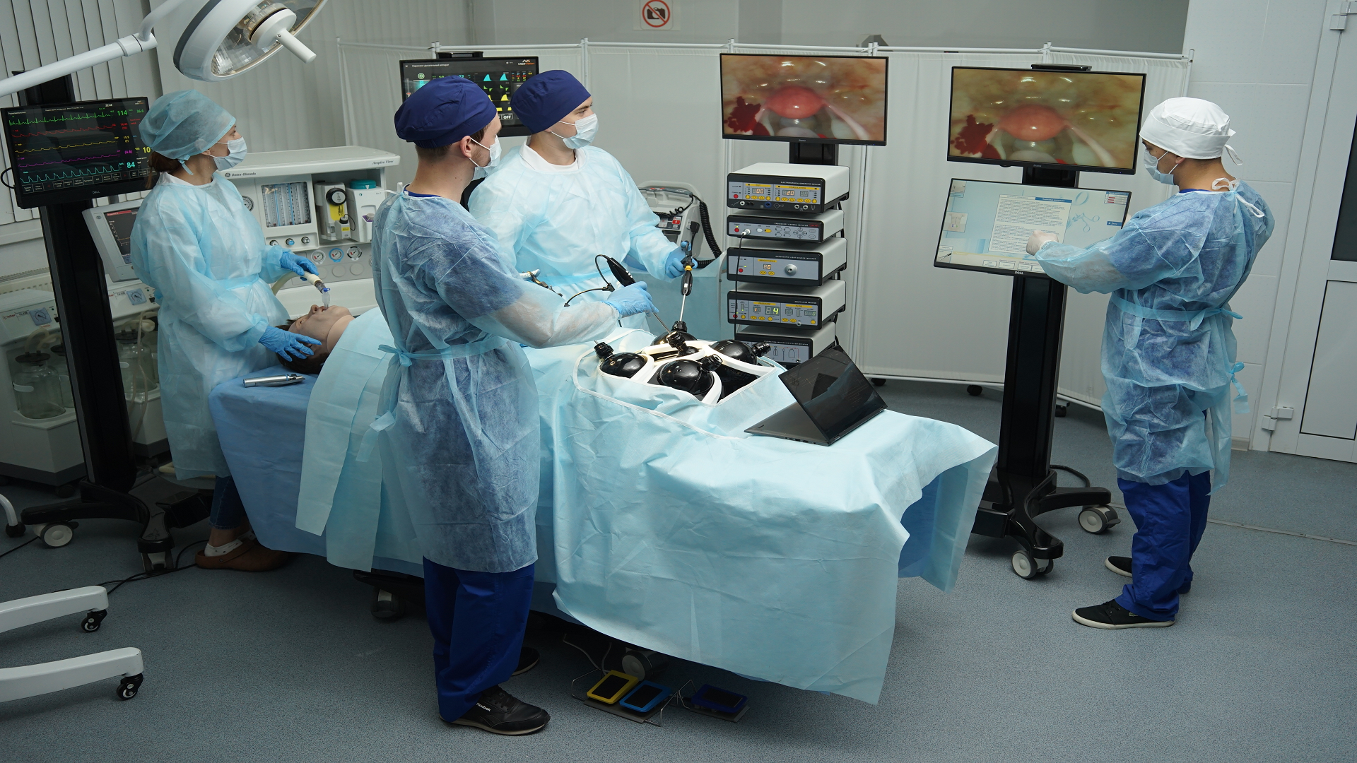 LapVision HYBRID 腹腔镜手术虚拟模拟器